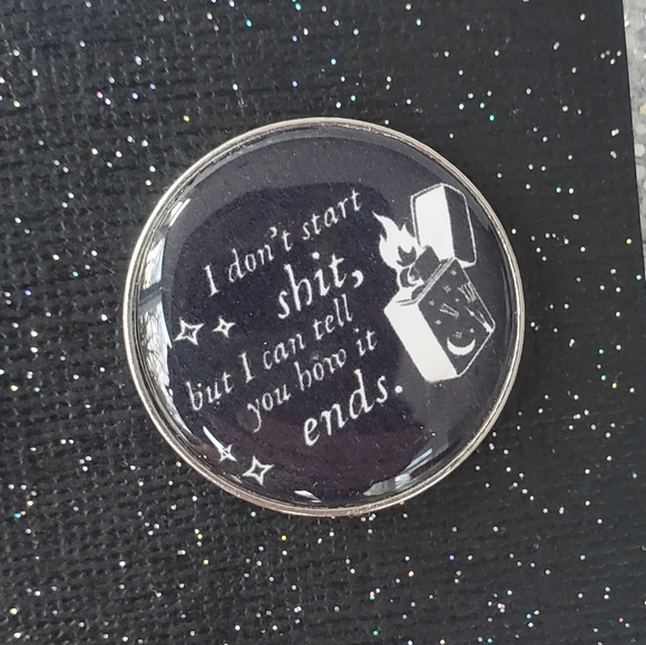 GIFT SET 2 Taylor Swift themed Pins new with free gift bag - Picture 3 of 5